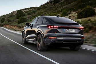 SUV mit Coupéheck: Audi stellt mit dem Q6 Sportback e-tron eine elegantere Version des Q6 vor.