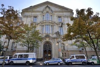 Kriminalgericht Berlin, Moabit (Archivbild): Zwei junge Männer stehen wegen Mordverdachts vor Gericht.