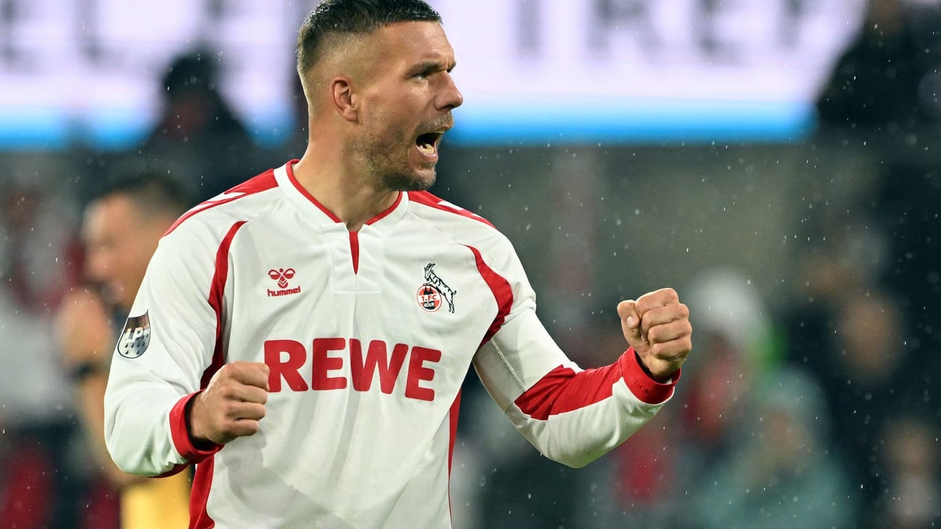 Noch einmal jubeln: Lukas Podolski im Trikot des 1. FC Köln am Abend in Müngersdorf.