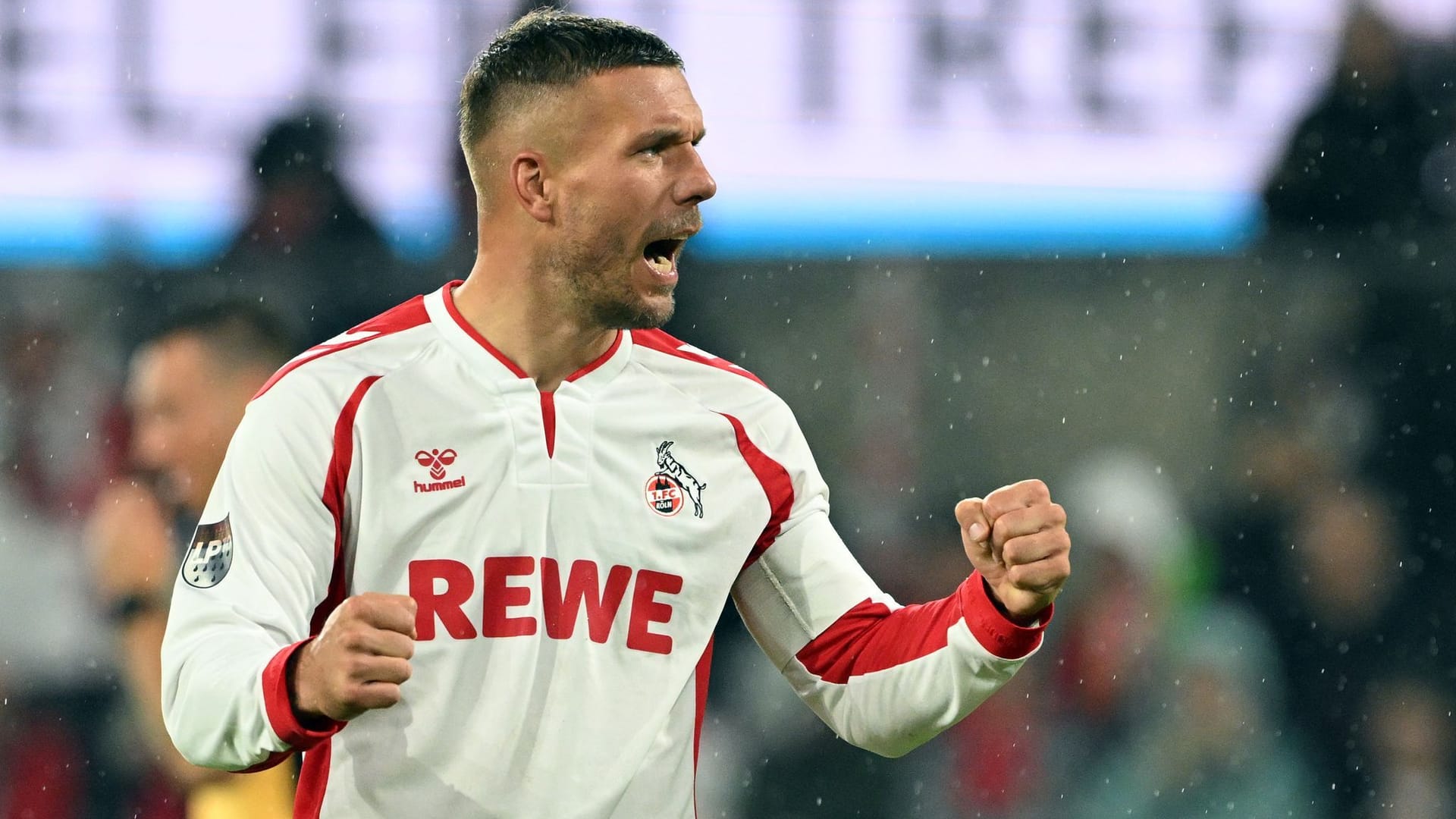 Noch einmal jubeln: Lukas Podolski im Trikot des 1. FC Köln am Abend in Müngersdorf.