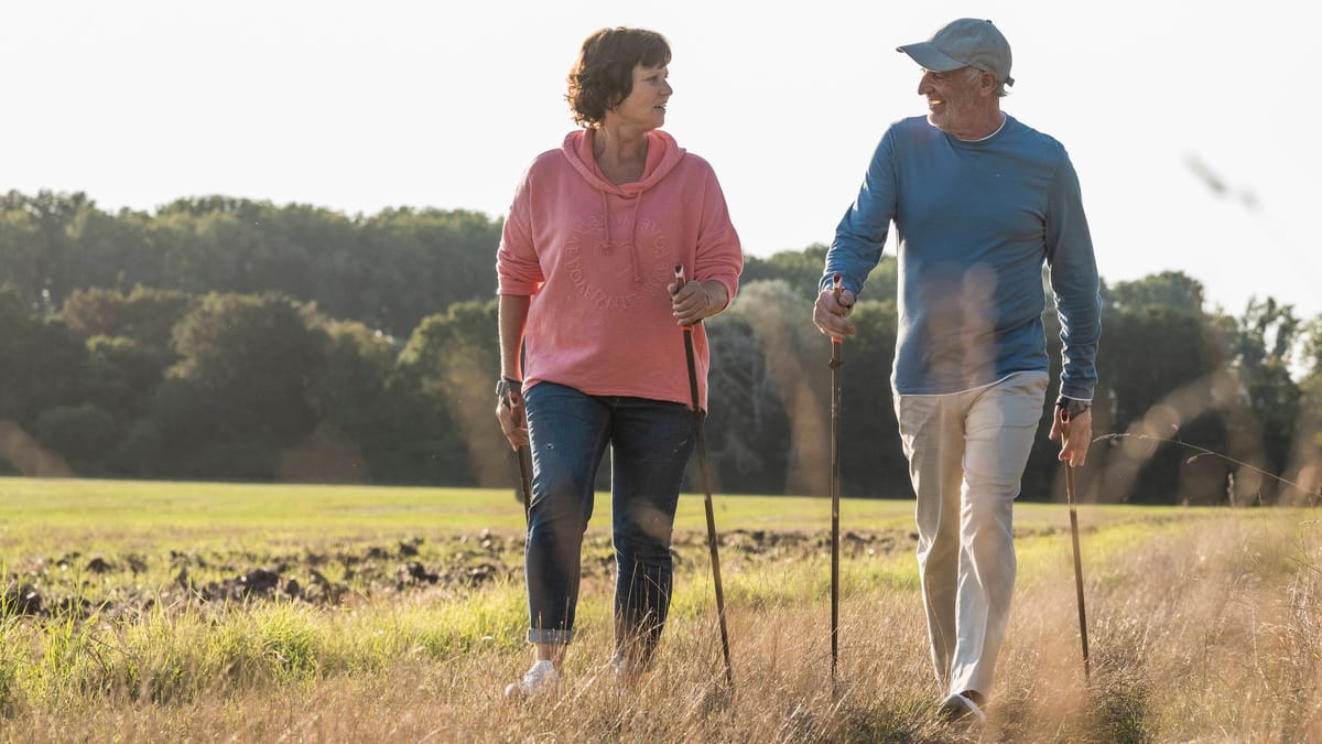 Beinmuskeln im Alter richtig trainieren: Mit Wandern und Übungen