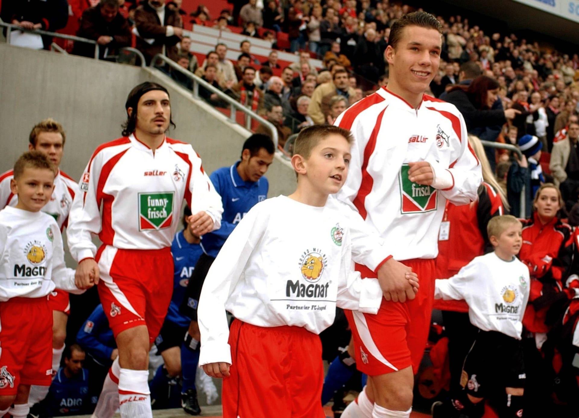 1995 wechselt Podolski vom FC 07 Bergheim zum FC, durchläuft die Nachwuchs-Teams. Am 22. November 2003 gibt er sein Debüt im Heimspiel gegen den HSV. Es sollen noch 180 Spiele folgen.