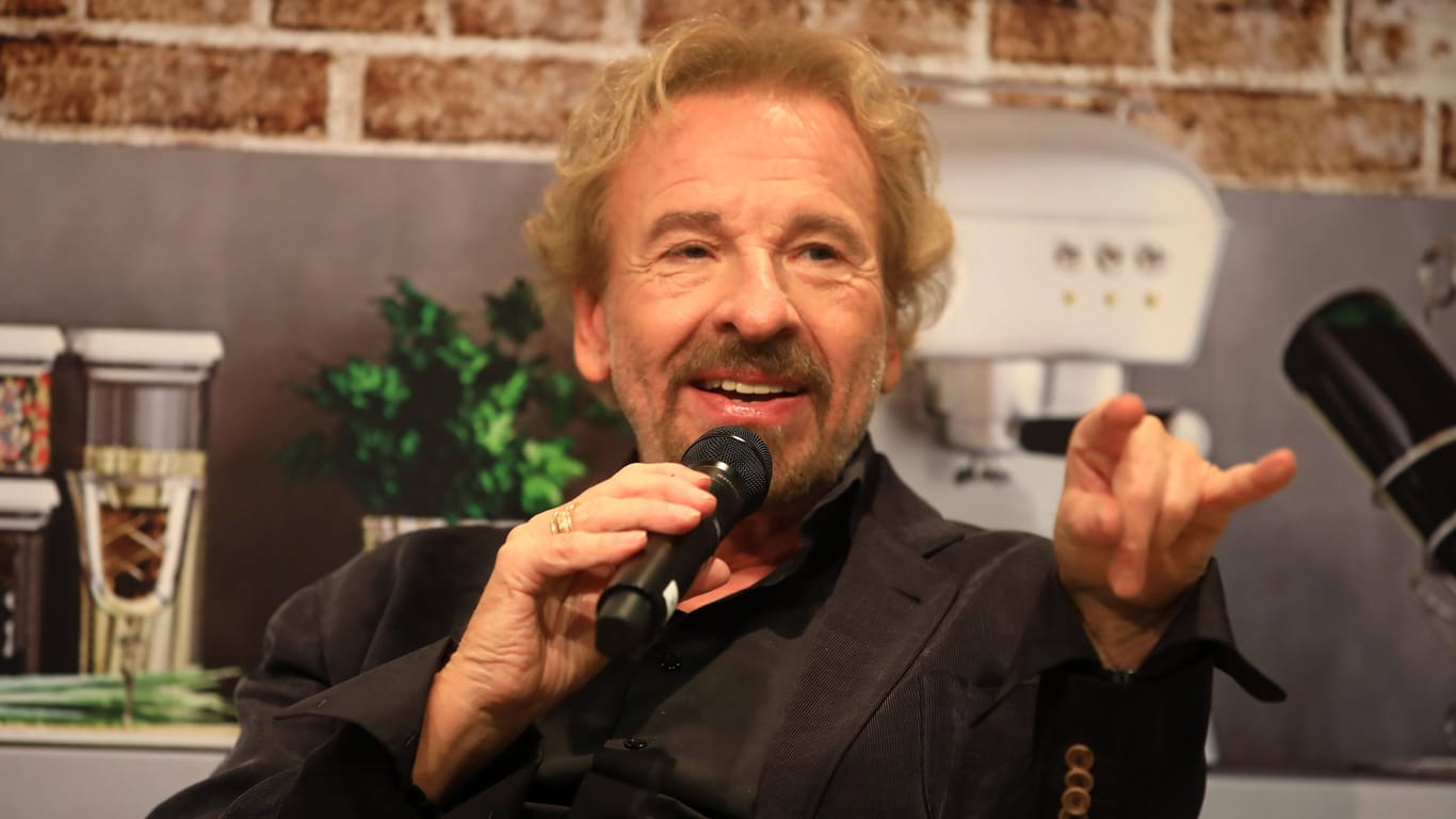 Thomas Gottschalk auf der Frankfurter Buchmesse: Der Entertainer fällt immer wieder durch seine kontroversen Meinungen auf.