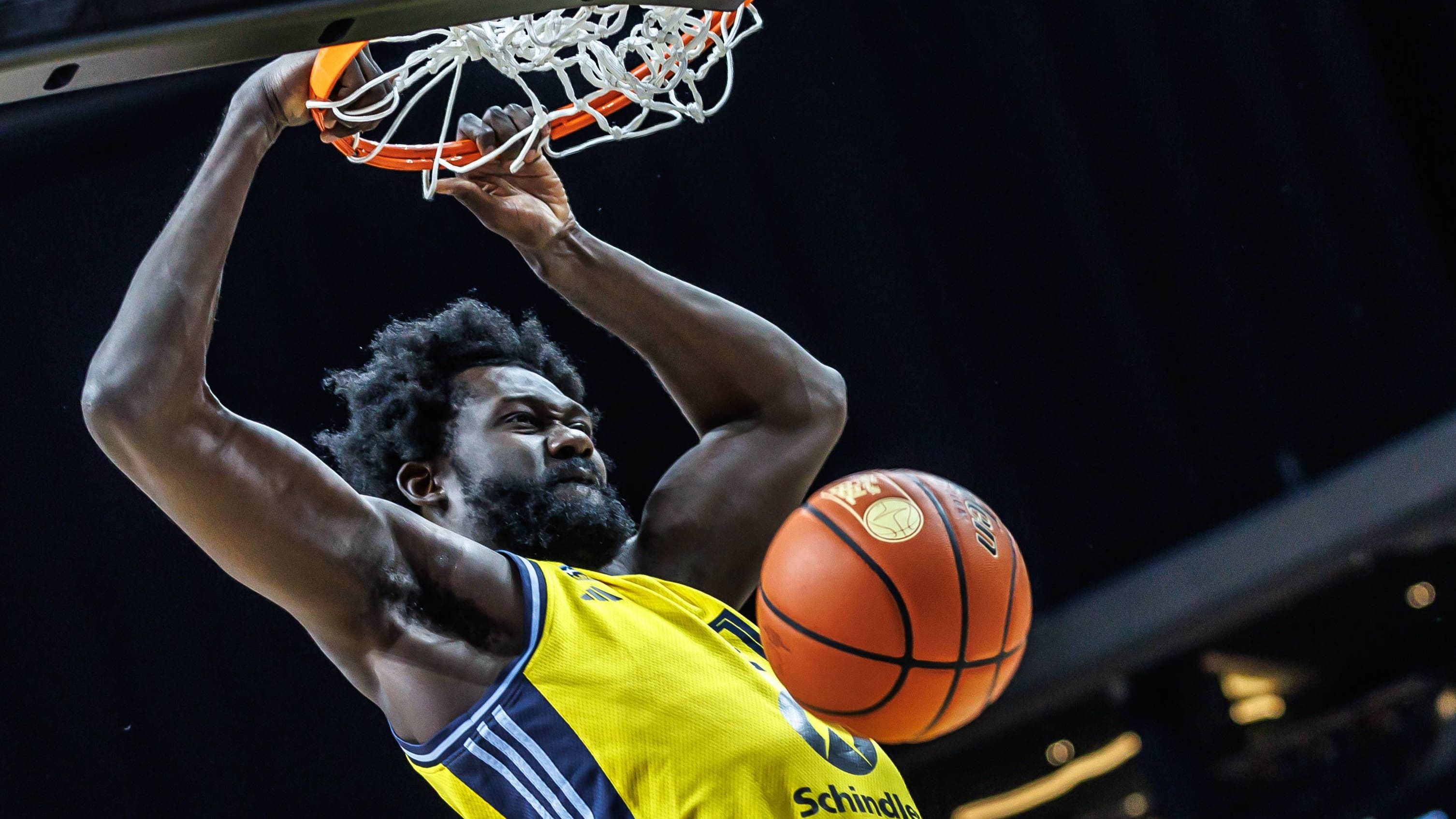 Alba Berlin: Eklat um Khalifa Koumadje und Doping-Kontrolleur – Sperre