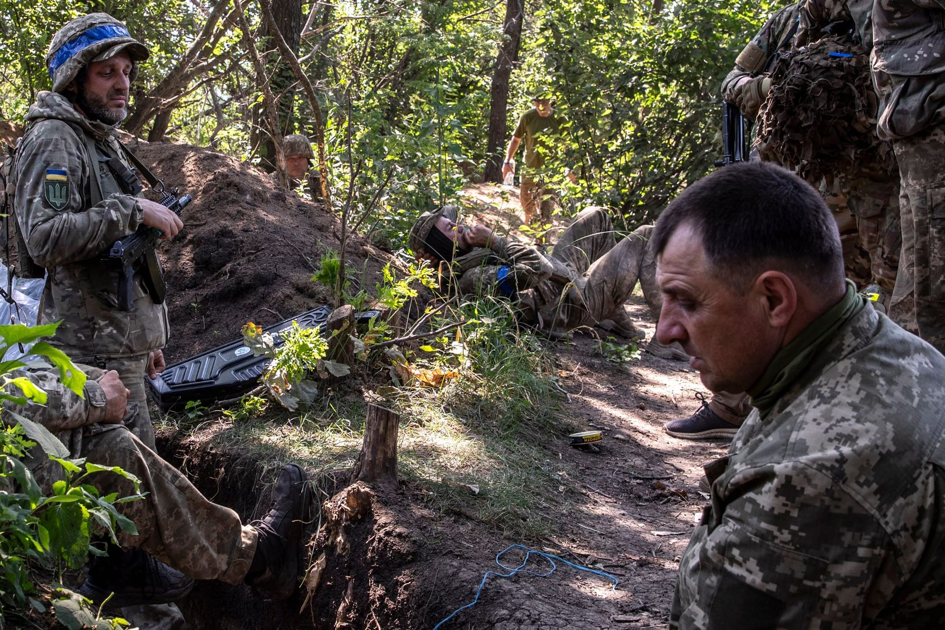 Soldaten der 36. Marinebrigade der Ukraine bei dem Ort Nowodariwka (Archivbild).