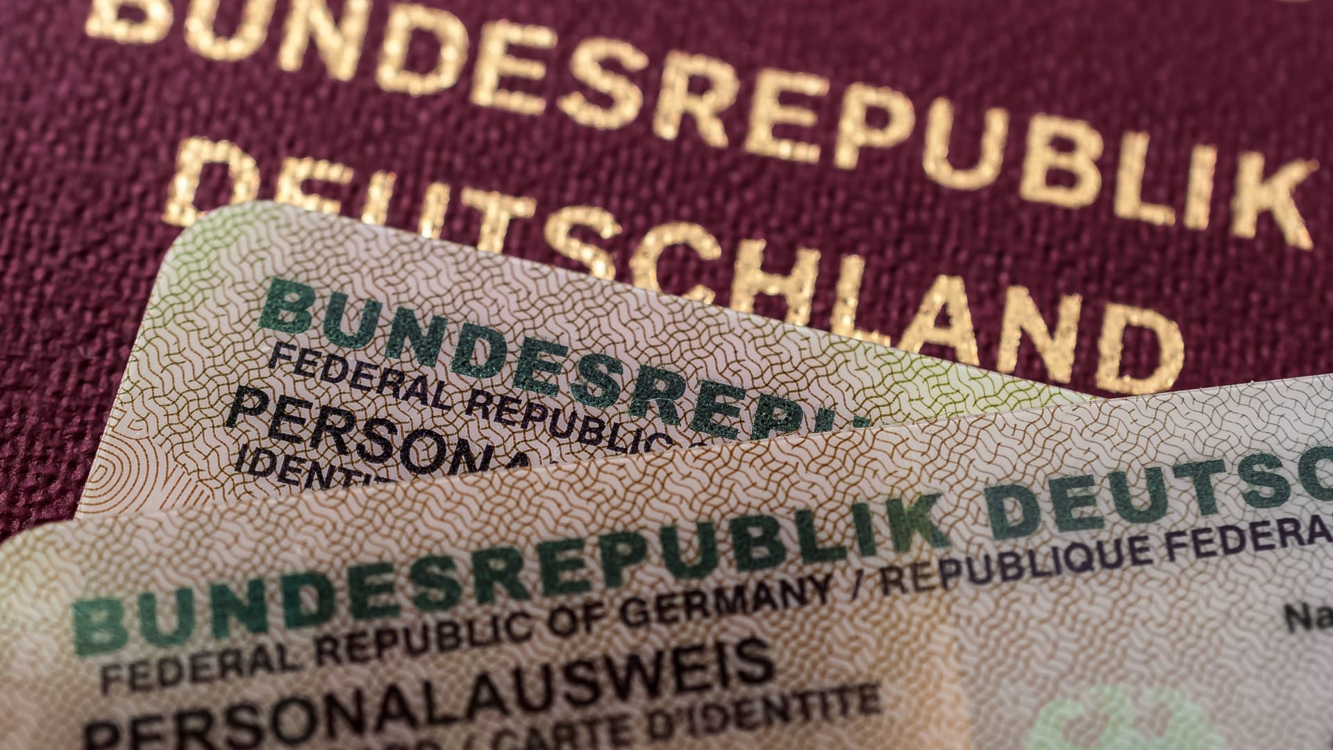 Personalausweis und Reisepass: Solche Dokumente müssen Sie in Zukunft nicht mehr beim Bürgeramt abholen.