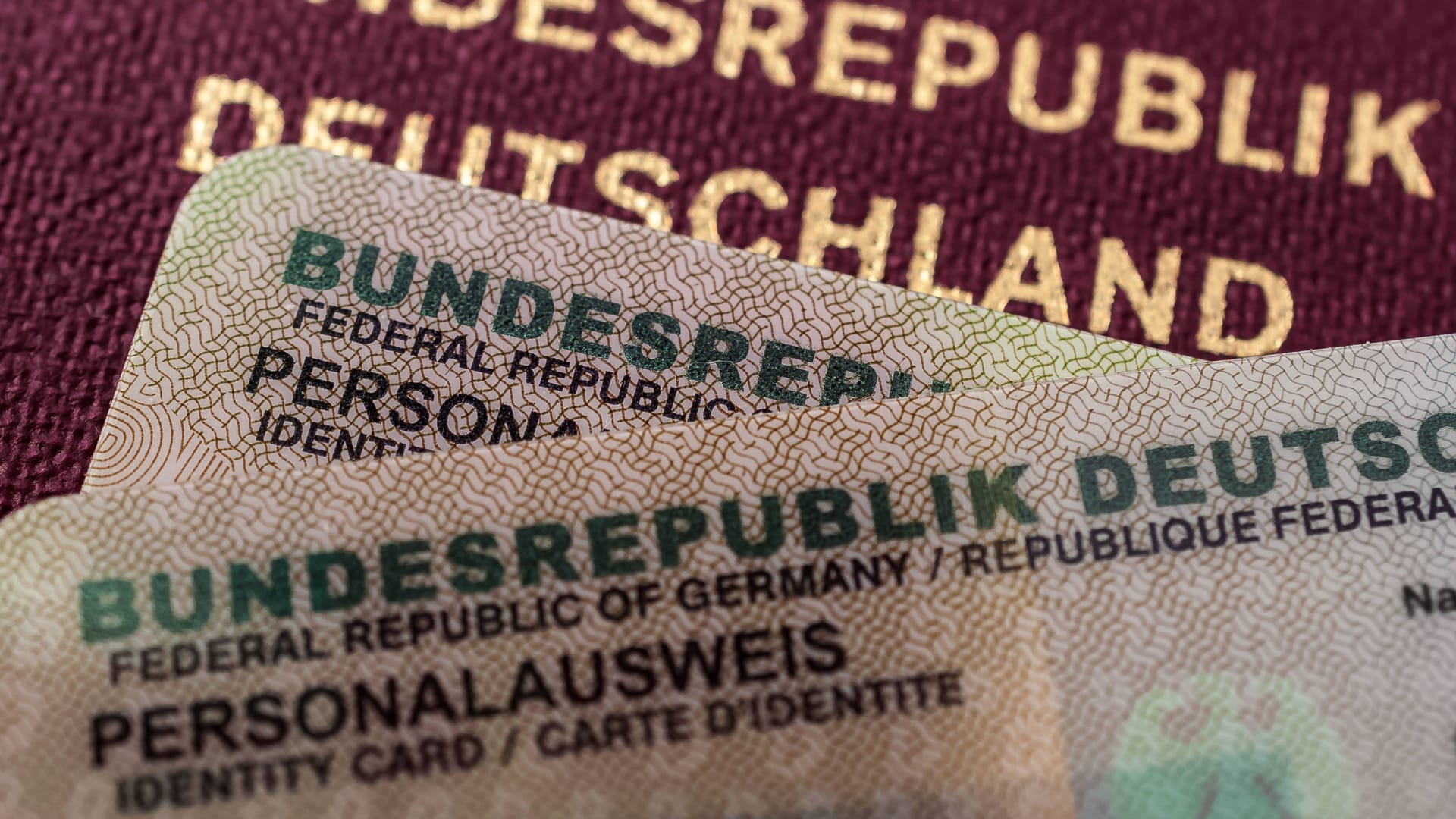 Personalausweis und Reisepass: Solche Dokumente müssen Sie in Zukunft nicht mehr beim Bürgeramt abholen.