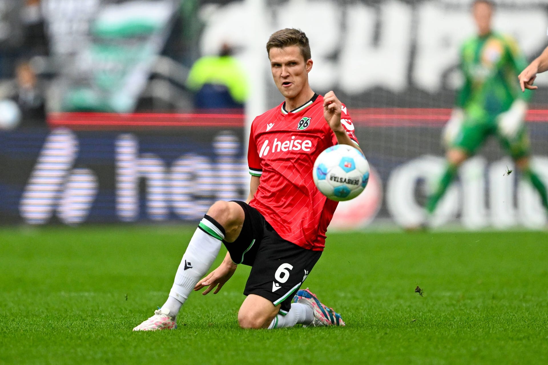 Hannovers Fabian Kunze am Ball. (Symbolfoto)