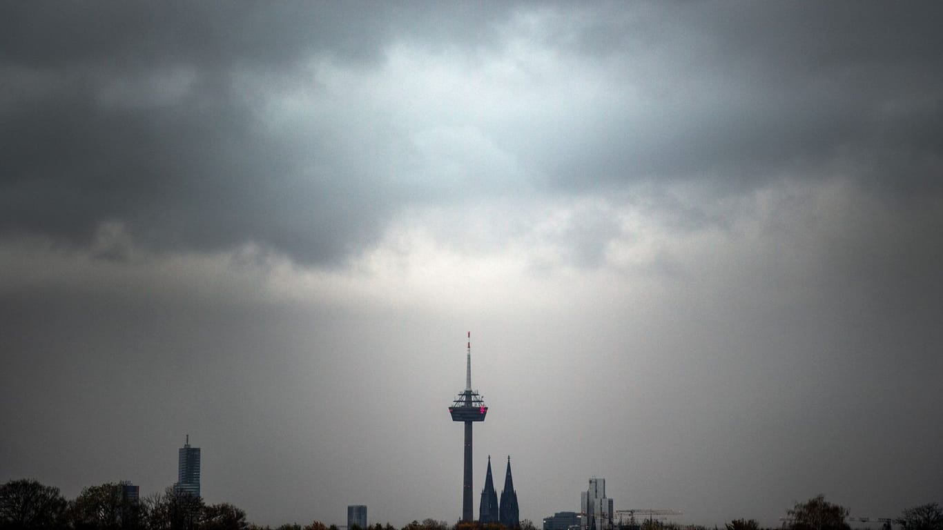 Wolken über Köln