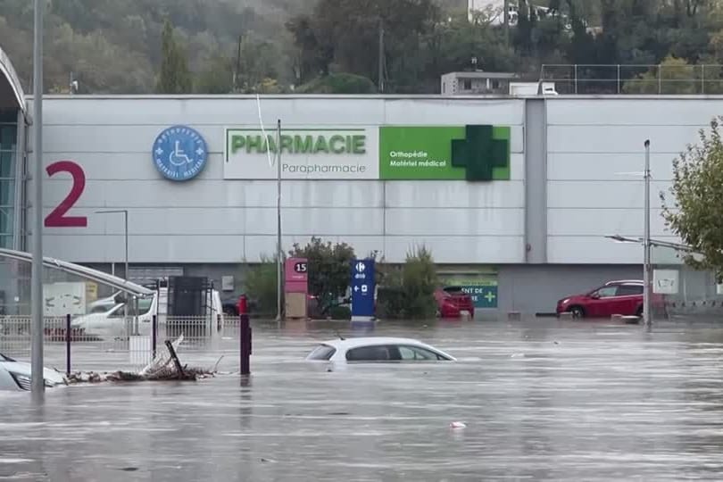 FRANKREICH-UEBERSCHWEMMUNGEN/