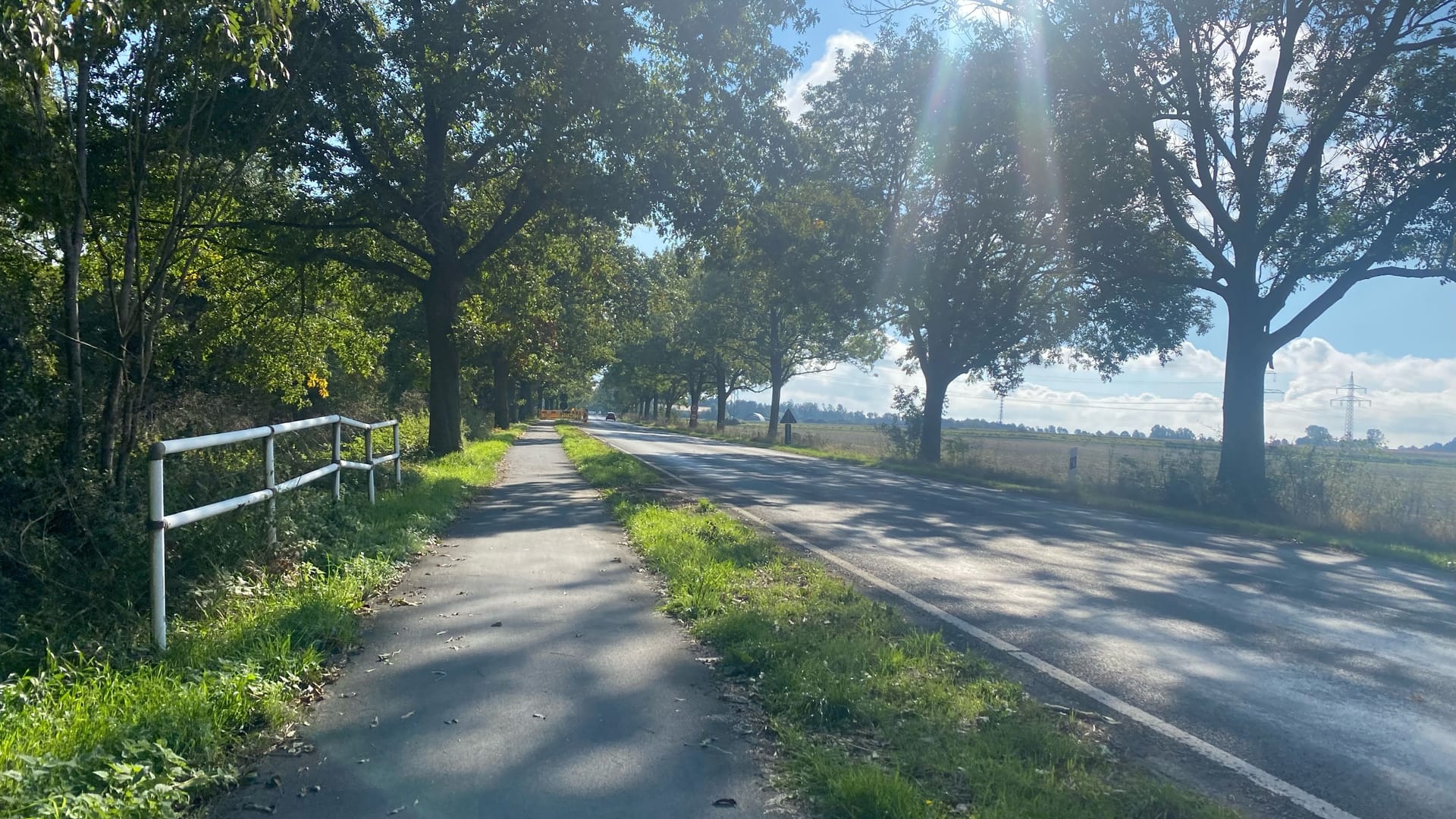 Radweg zwischen Watenbüttel und Ölper.