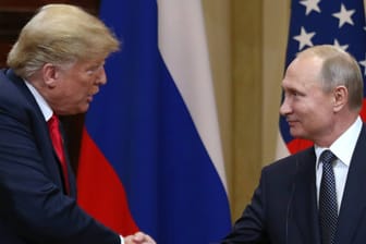 Donald Trump und Wladimir Putin: Diese Frage will der Ex-Präsident nicht beantworten.