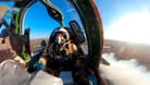 Lufteinsatz: Ein russischer Luftwaffenpilot ist im Cockpit seines Suchoi Su-25 Kampfflugzeugs zu sehen.