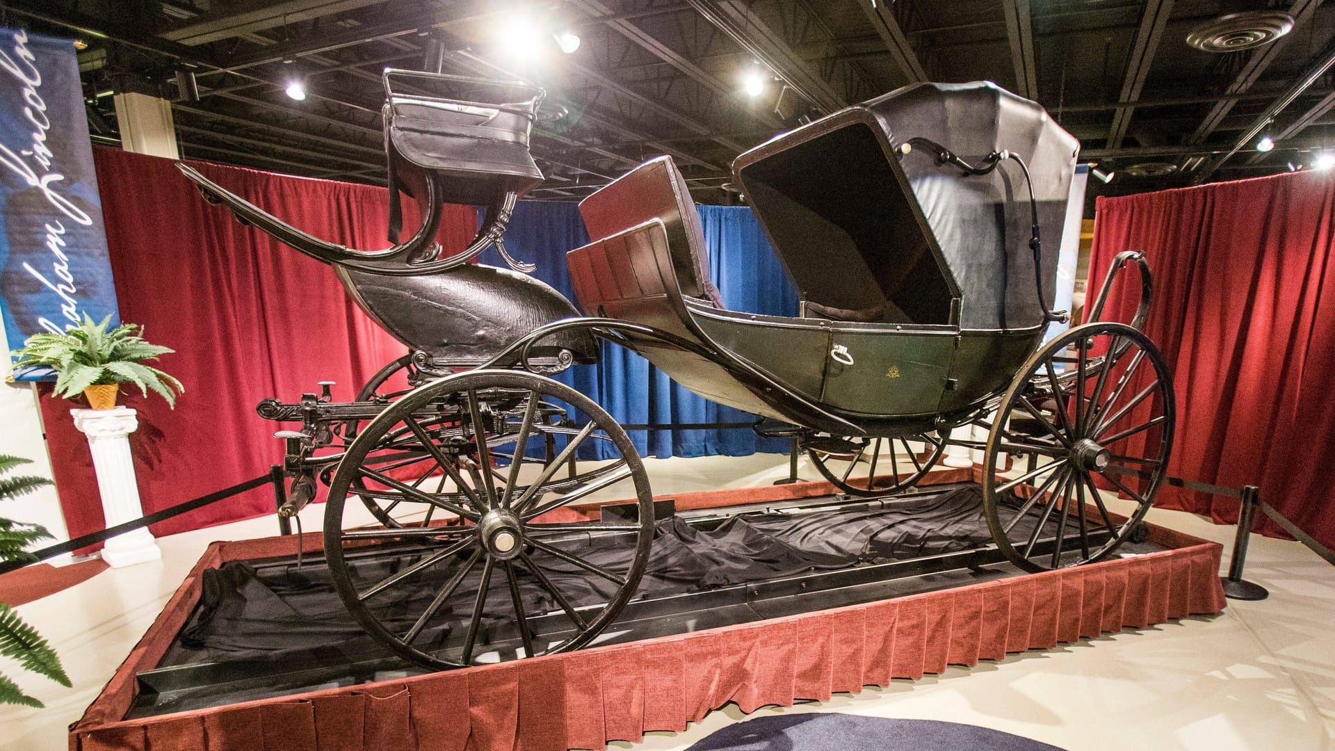 Geschichte auf Rädern: Die Kutsche, in der Präsident Lincoln in der Nacht seiner Ermordung fuhr, steht heute im Studebaker National Museum.