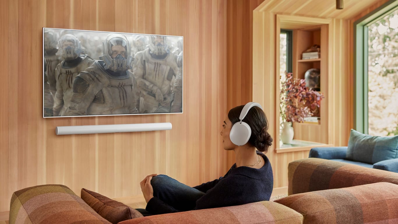 Soundbar und Kopfhörer: Sonos ist für seine hochwertigen Lautsprechersysteme bekannt.