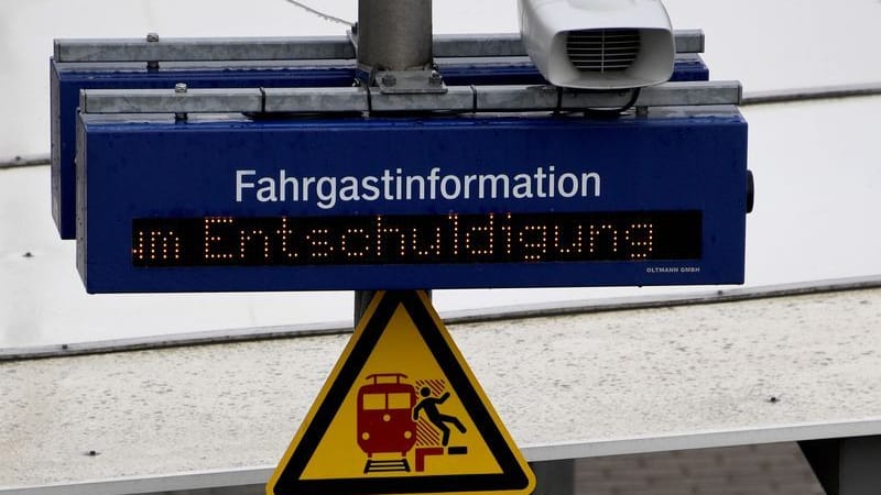 Wegen Sicherheitsbedenken fahren bis Freitag keine Züge zwischen Uelzen und Bremen. Ein Ersatzverkehr mit Bussen ist eingerichtet.