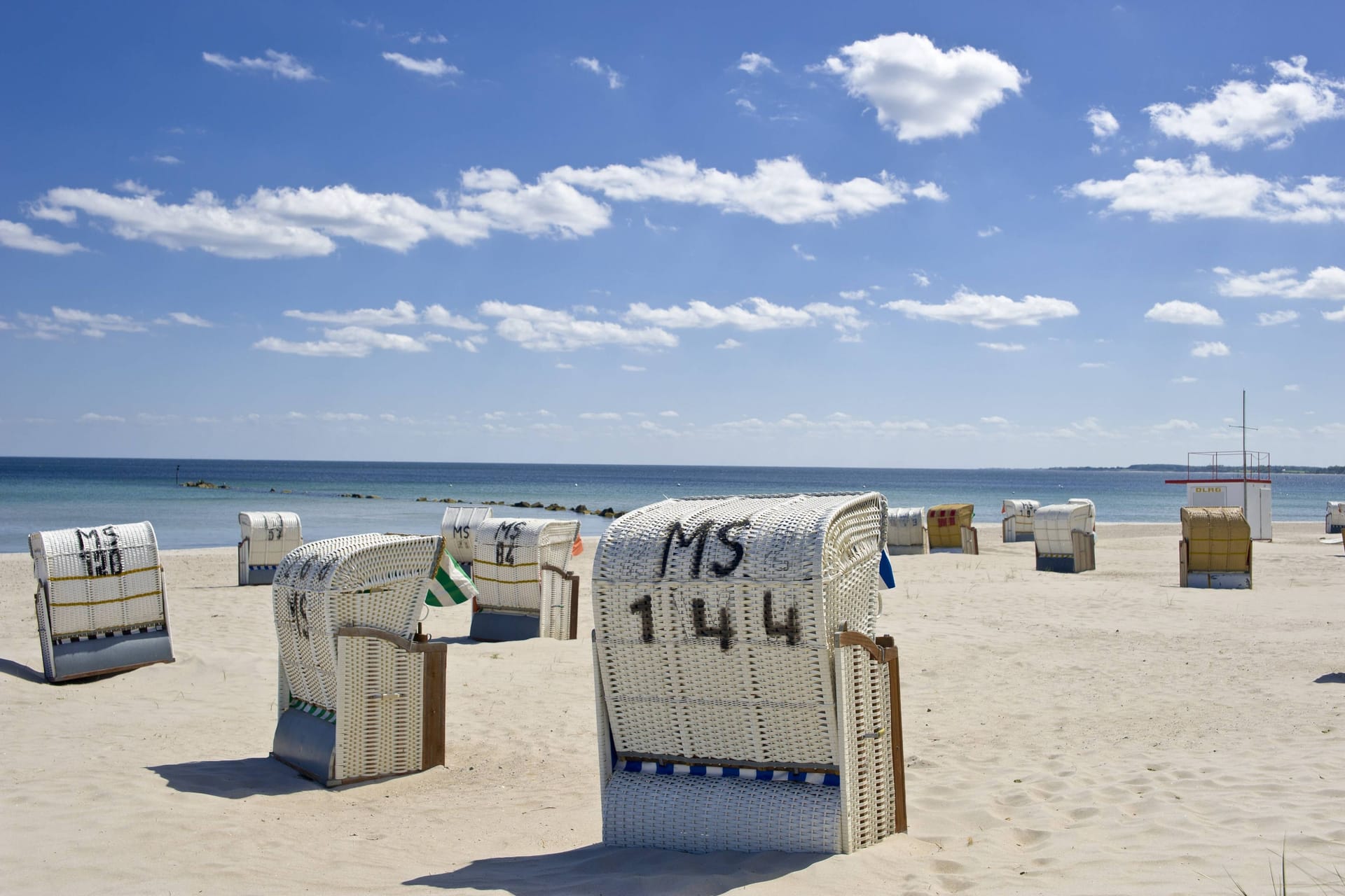 Strandkörbe am Südstrand, Großenbrode, Ostsee, Schleswig-Holstein, Deutschland, Europa ibljki02091380