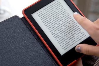 Kindle E-Book-Reader von Amazon: Durch dieses Gerät haben Sie immer eine ganze Bibliothek bei sich.