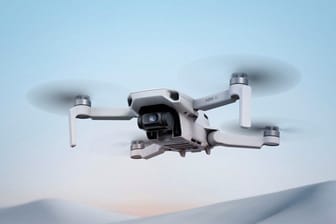 Umsatzsteuer geschenkt: Die Mini 4 Drohne von DJI ist bei Mediamarkt zu einem rekordverdächtigen Preis verfügbar!