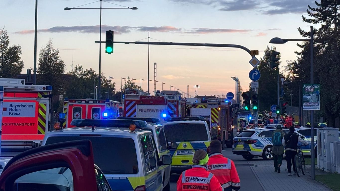 Unfall mit zwei Linienbussen in Regensburg