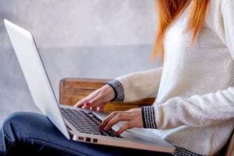 Aktuell können Sie bei Aldi einen Medion-Laptop zum Aktionspreis von unter 200 Euro erwerben. (Symbolbild)