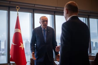 Kanzler Scholz trifft Erdogan