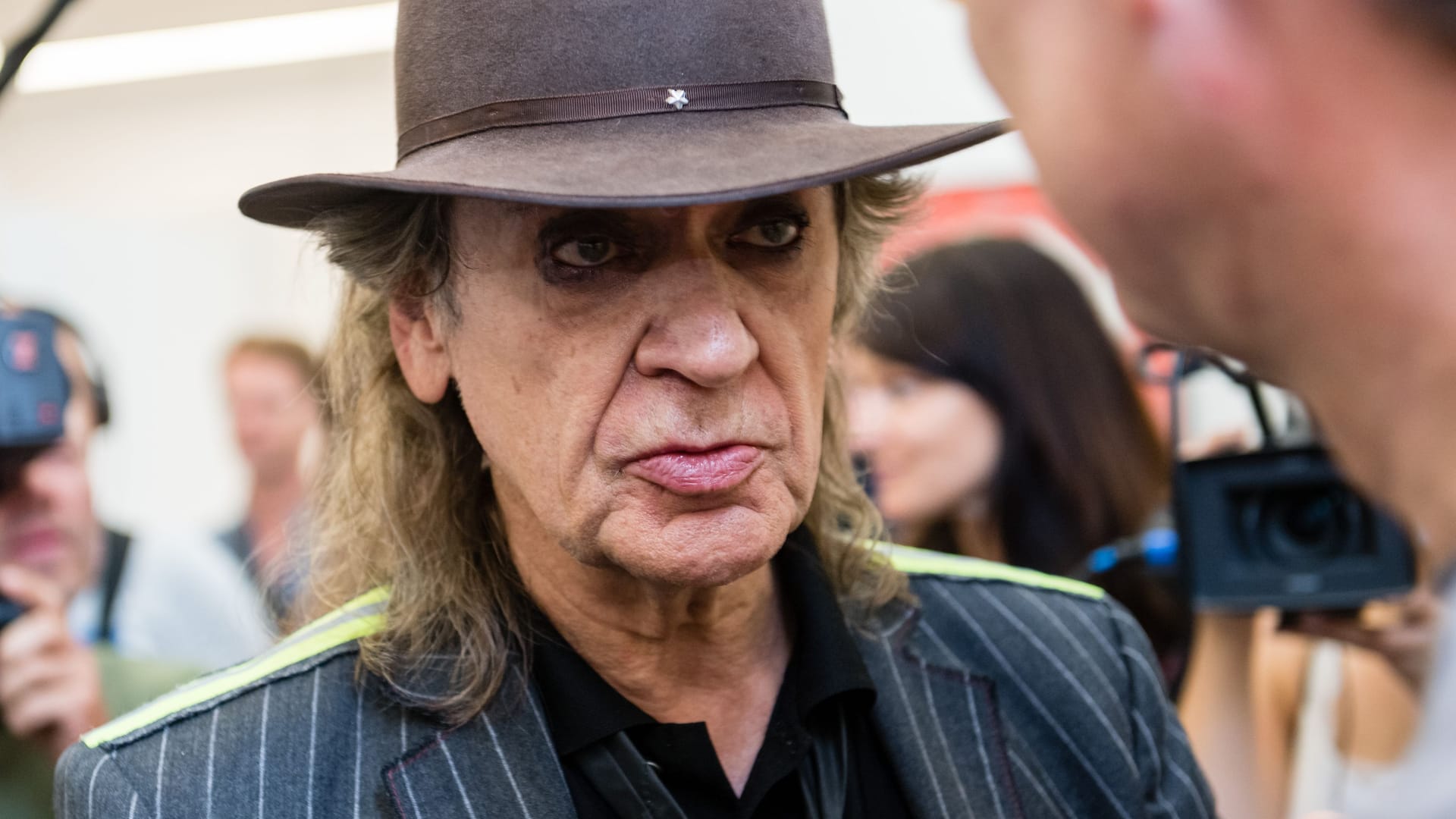 Udo Lindenberg: Der Sänger äußert sich bislang nicht zu der Diskussion um sein Lied.