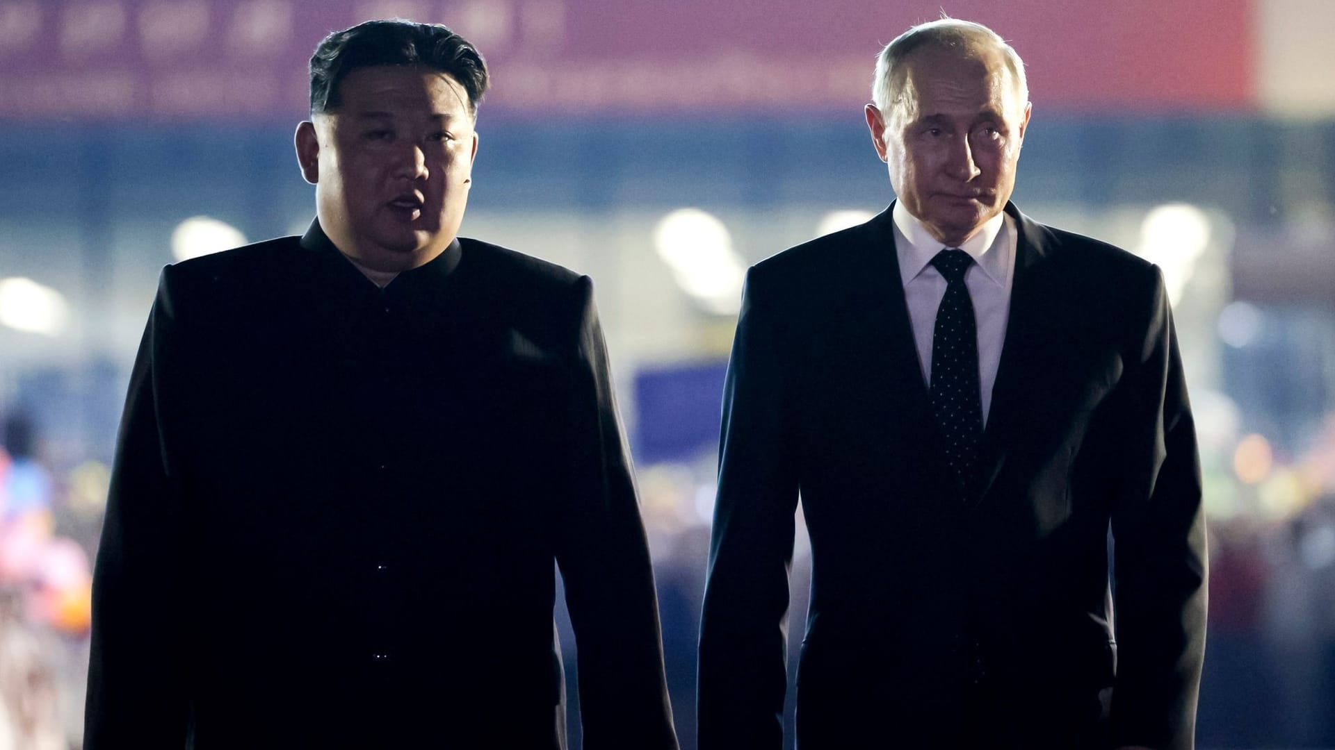 Nordkoreas Machthaber Kim Jong Un und Kremlchef Wladimir Putin: Sie haben im Juni auch gegenseitigen militärischen Beistand vereinbart, wenn eines der beiden Länder angegriffen wird. (Archivbild)