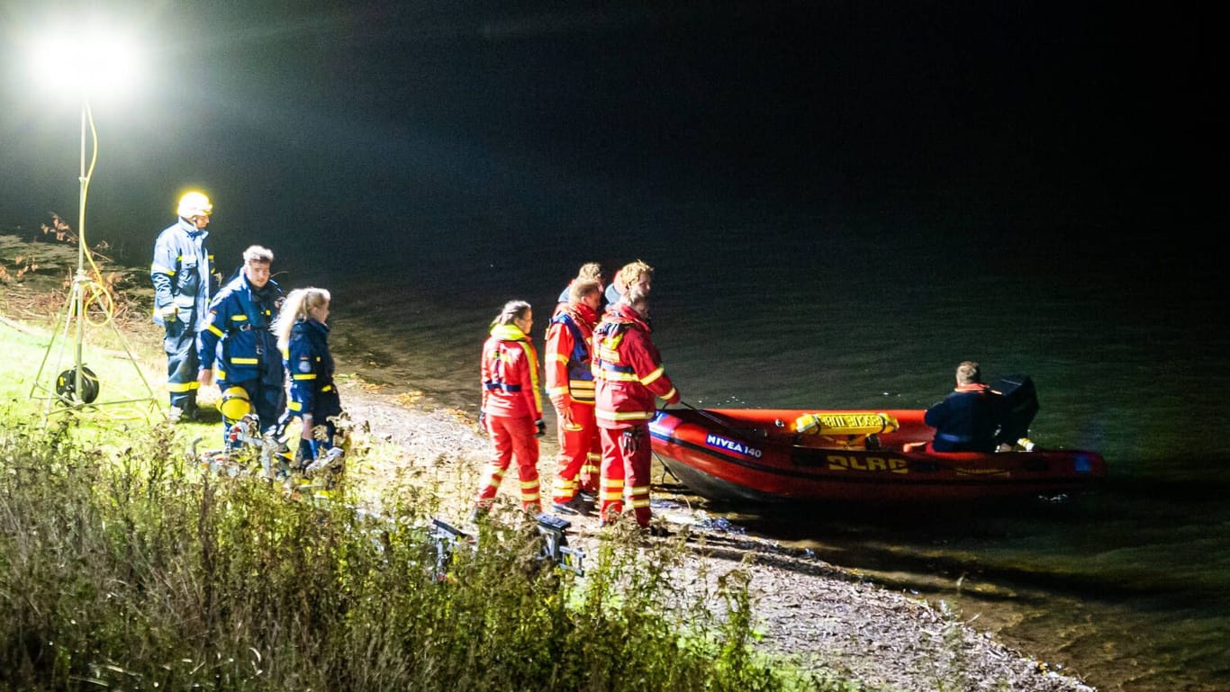 Suchaktion (Symbolbild): Zwischenzeitlich waren in Niedersachsen mehr als 100 Einsatzkräfte beteiligt.