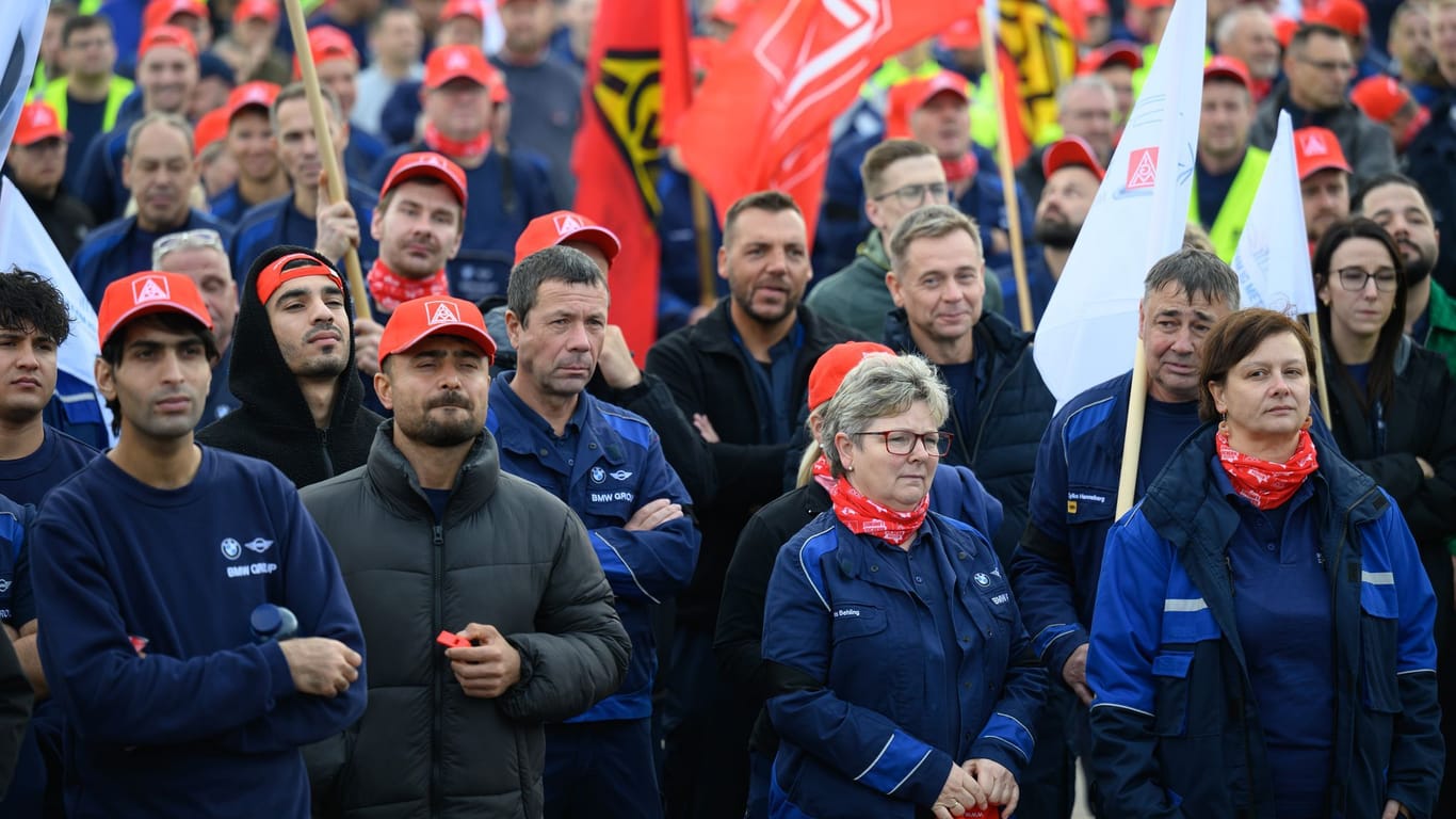 Warnstreiks in der Metall- und Elektroindustrie - BMW Leipzig