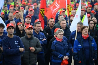 Warnstreiks in der Metall- und Elektroindustrie - BMW Leipzig