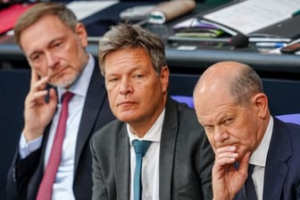 Christian Lindner (l), Robert Habeck und Bundeskanzler Olaf Scholz: Die Pläne der Ampel-Spitzen werden nicht von allen begrüßt.