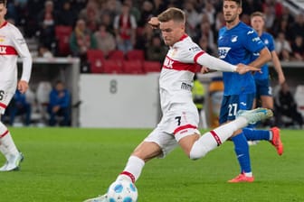 Maximilian Mittelstädt schießt aufs Tor: Das Team des Nationalspielers holte einen späten Punkt.