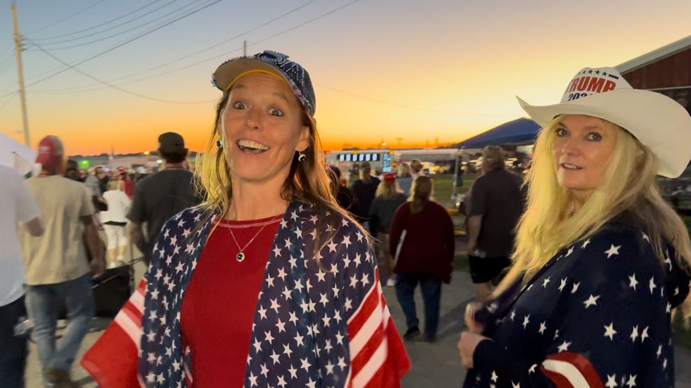 "Uns ist kalt und wir sind müde": Trump-Anhängerinnen, die seine Rallye in Butler früher verließen.