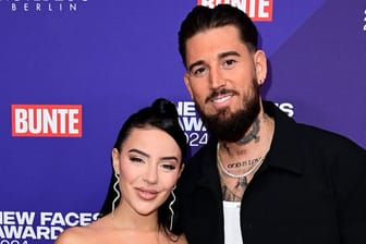 Leyla Lahouar und Mike Heiter bei den Bunte New Faces Awards 2024: Das Paar nahm an der zwölften Staffel von "Promi Big Brother" teil.