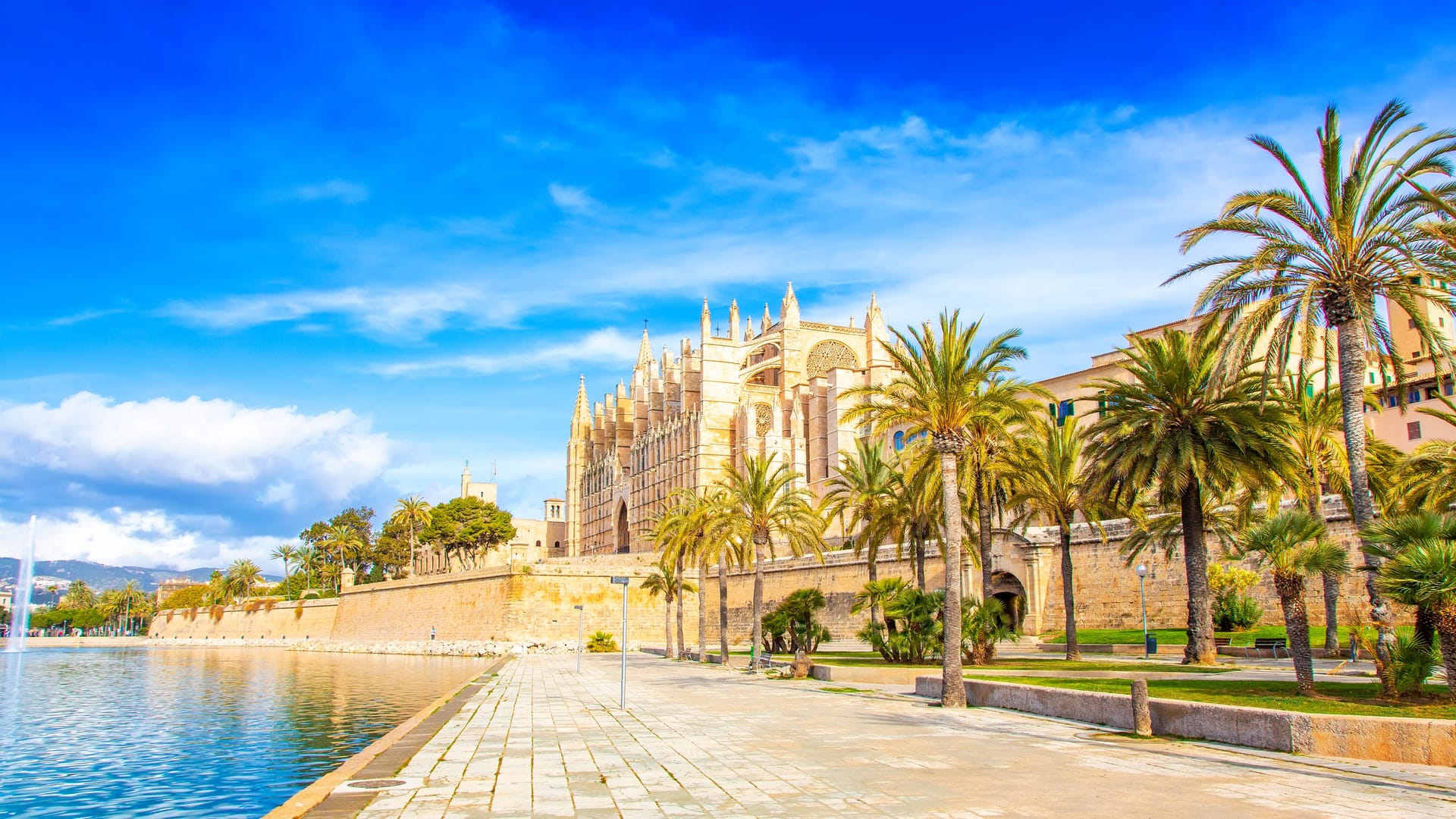 Palma: Die Altstadt des beliebten Reiseziels verzaubert regelmäßig viele Besucher.