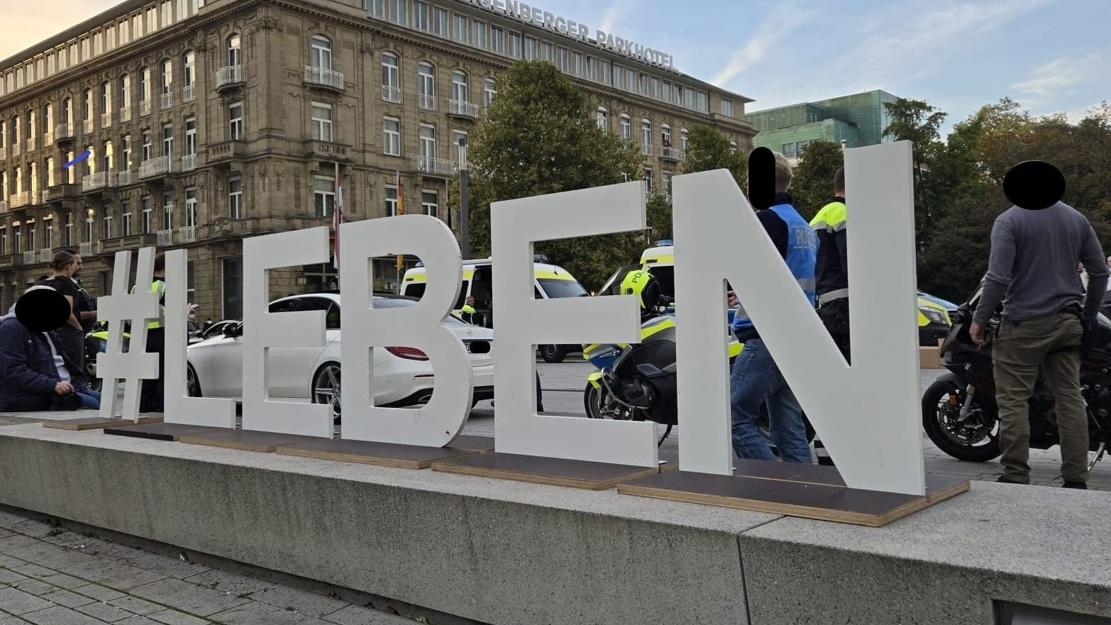 Eingebettet war die Kontrolle auf dem Corneliusplatz in die landesweite Kampagne "#Leben #VerantwortungstopptVollgas".