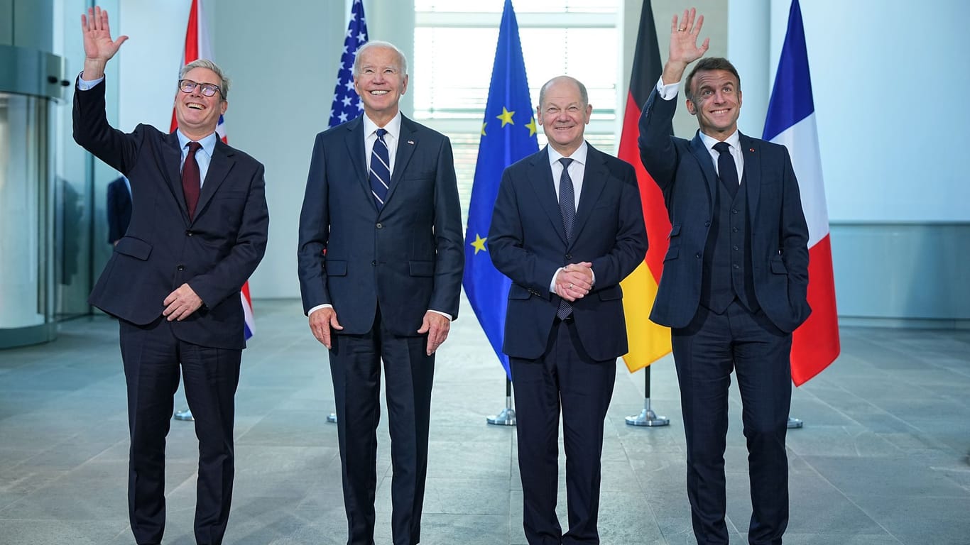 Die Regierungschefs aus Deutschland, USA, Frankreich und Großbritannien sprechen im Berlin im sogenannten Quad-Format über den Ukrainekonflikt.