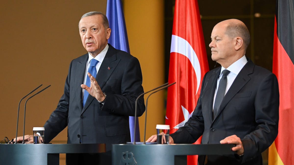 scholz-und-erdogan-in-istanbul-r-stungsexporte-in-die-t-rkei-genehmigt