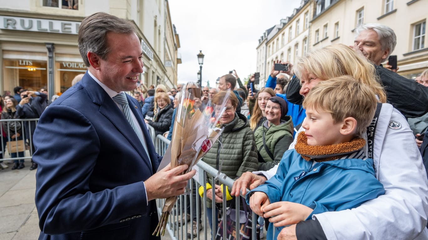 Luxemburgs Großherzog leitet Thronwechsel ein