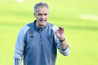 Frauen-Fußballnationalmannschaft - öffentliches Training