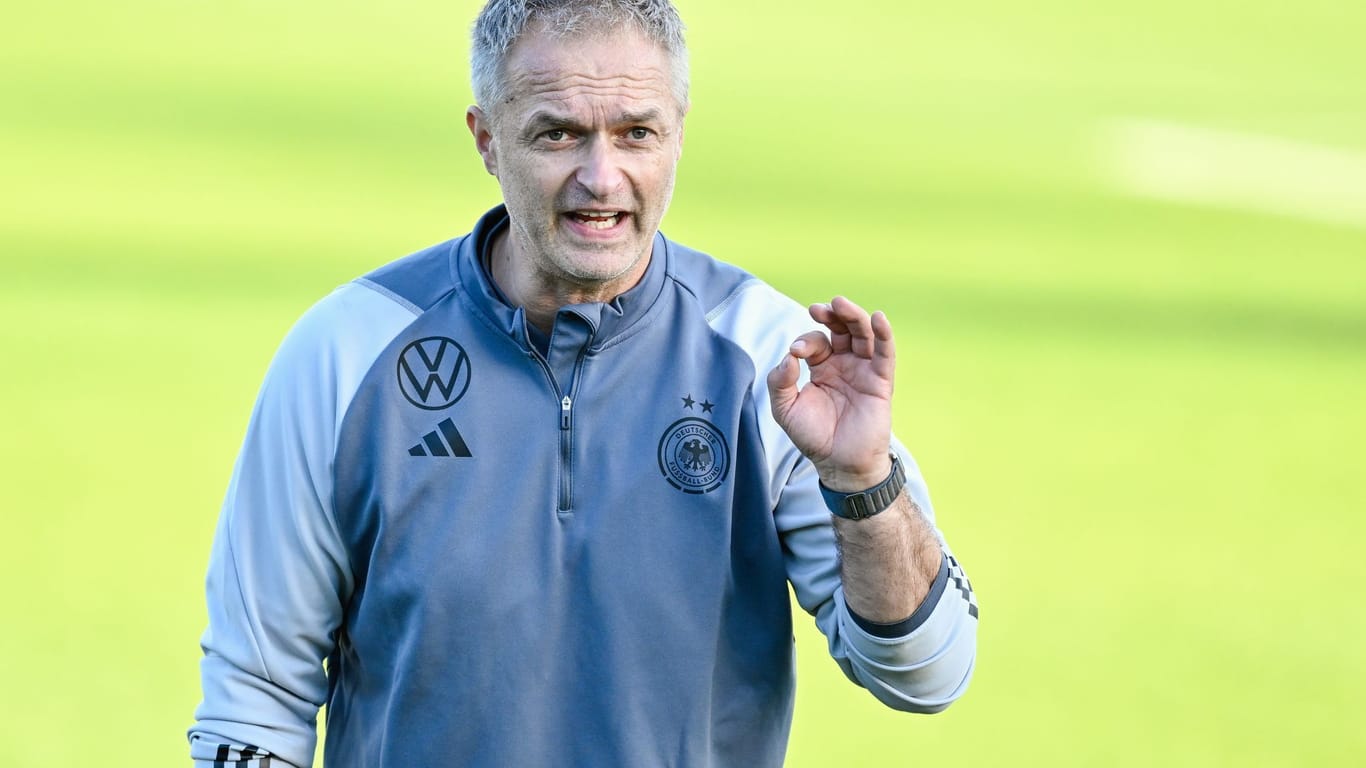 Frauen-Fußballnationalmannschaft - öffentliches Training