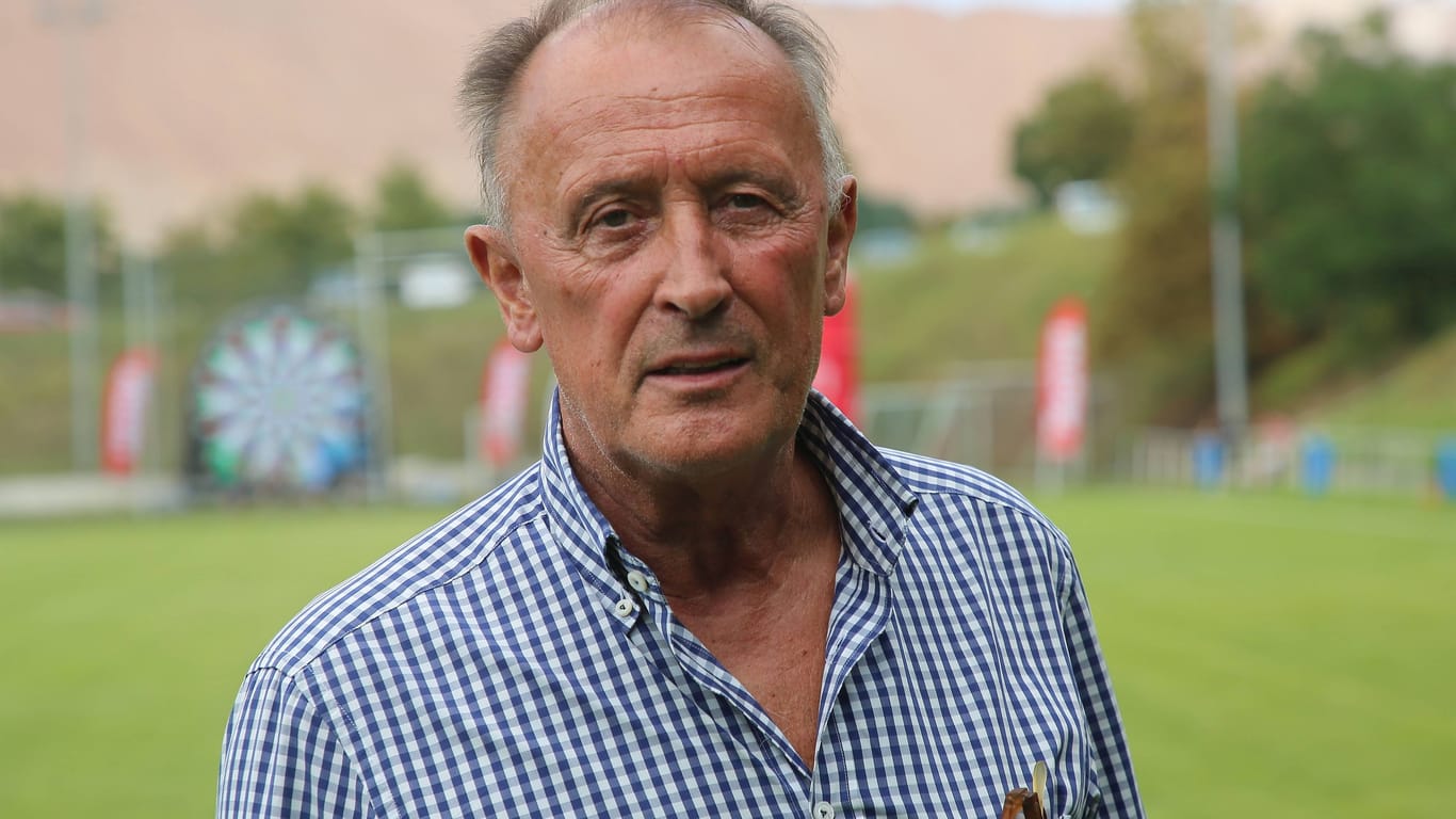 Dieter Burdenski: Der ehemalige Bundesliga-Torwart ist im Alter von 73 Jahren gestorben. (Archivfoto)