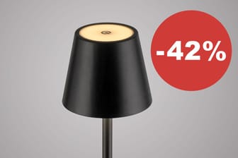 Heute bekommen Sie eine praktische LED-Stehlampe mit Akku zum Sparpreis im Aldi-Onlineshop.