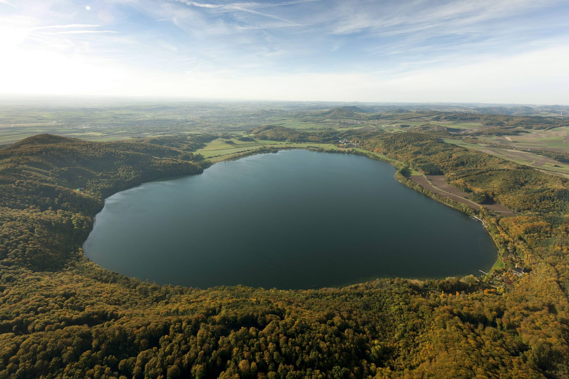 Der Laacher See nahe Koblenz.