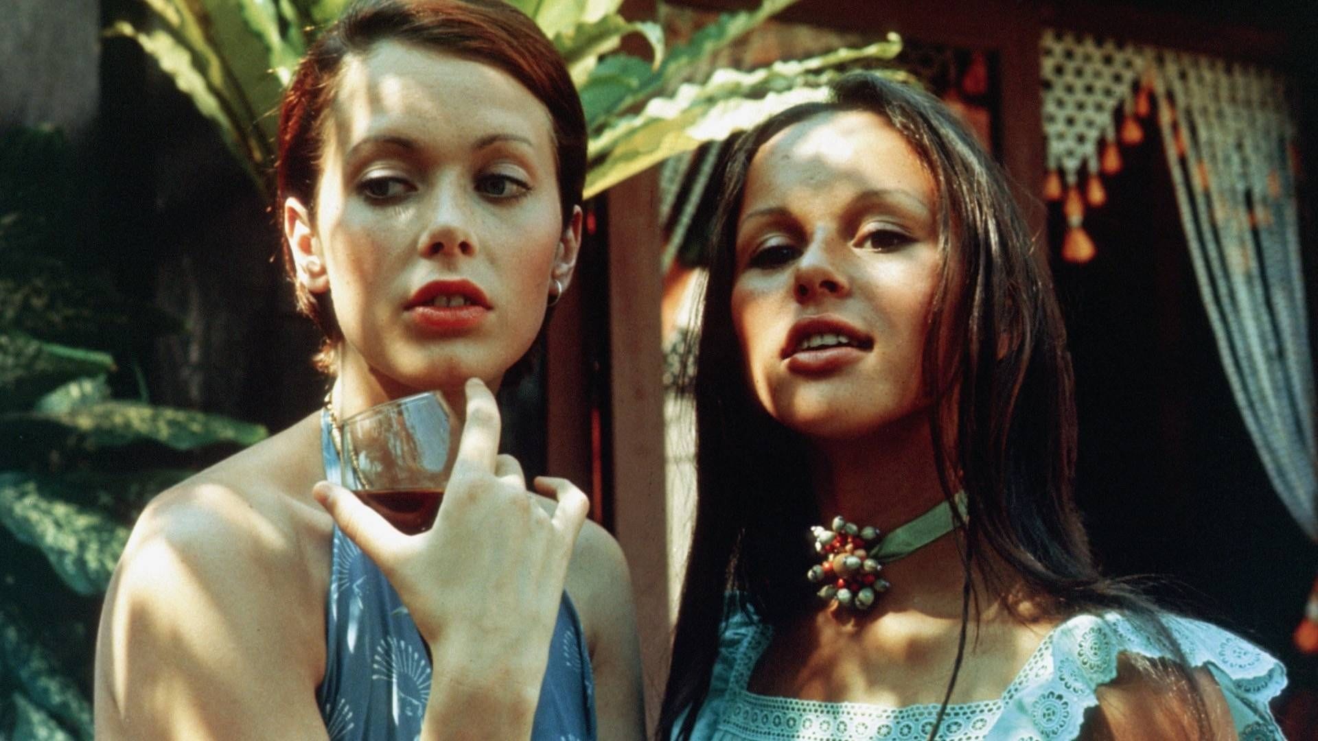 Sylvia Kristel und Christine Boisson (r.) im Film "Emmanuelle".