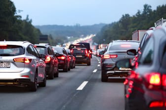 Stau auf der Autobahn (Symbolfoto).