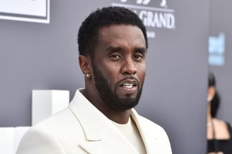 Sean "Diddy" Combs: Er sitzt nach zahlreichen Anklagen wegen Sexualverbrechen in Untersuchungshaft.