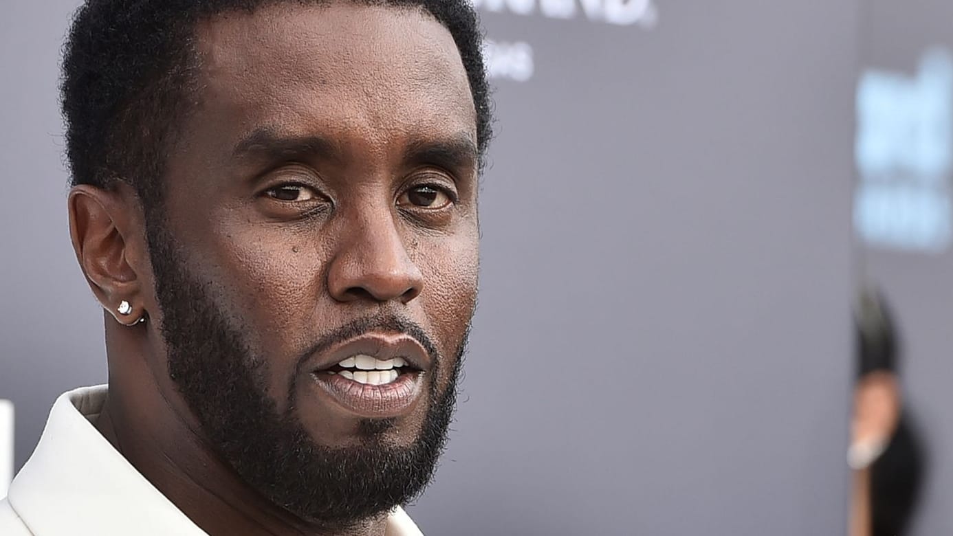 Sean "Diddy" Combs: Er sitzt nach zahlreichen Anklagen wegen Sexualverbrechen in Untersuchungshaft.