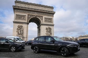 Paris verteuert Parken für schwere Autos - Dreimal mehr für SUV